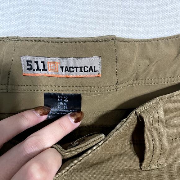 5.11 Tactical Men's Brown Cargo Shorts -‎ Size 40 - Picture 4 of 8